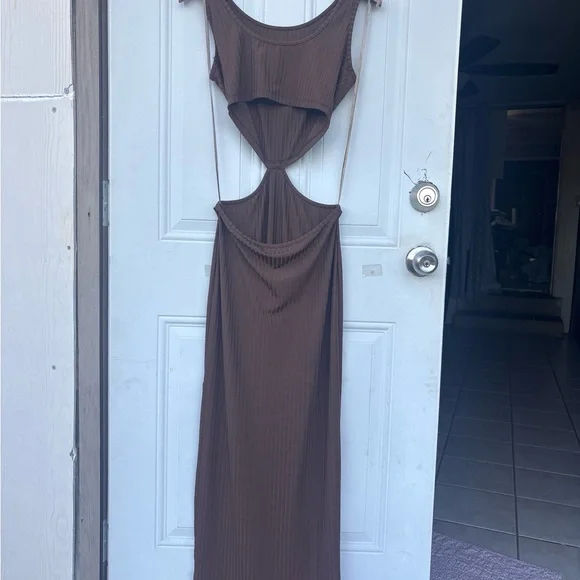 Princess Polly Brown Ribbed Cutout Maxi - Picture 4 of 6